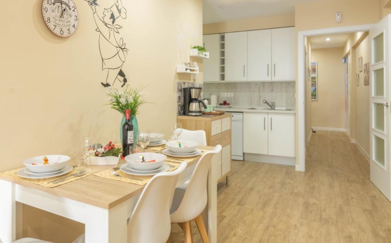 Juani Centro Parking Y Wifi Gratis Appartement *